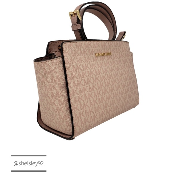 Michael Kors Selma Messenger Set - Picture 3 of 5